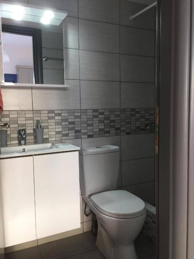 Finiki Seaside Apartment מראה חיצוני תמונה