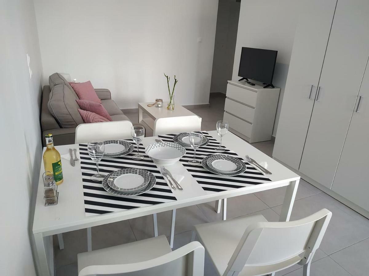 Finiki Seaside Apartment מראה חיצוני תמונה